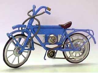 FAHRZEUG-AUSSTELLUNG